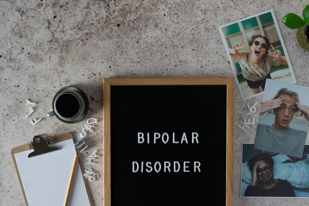Understanding Bipolar Disorder: Signs and Symptoms